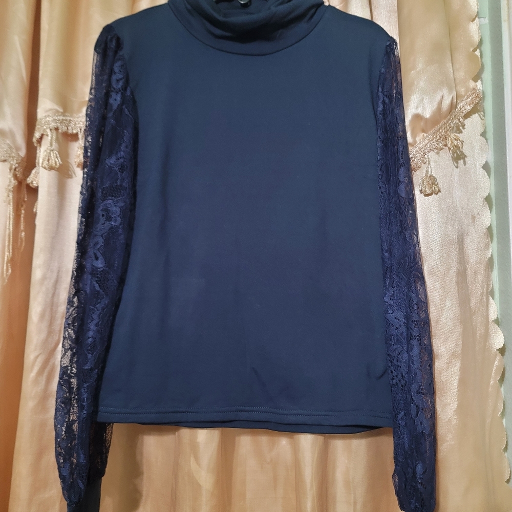 turtle  neck sweater